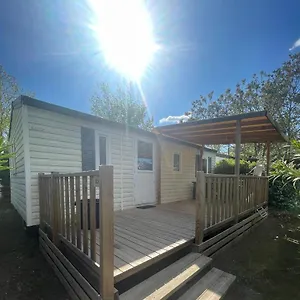 Camping Mobil-home Au Pied Du Luberon, La Roque-d'Antheron
