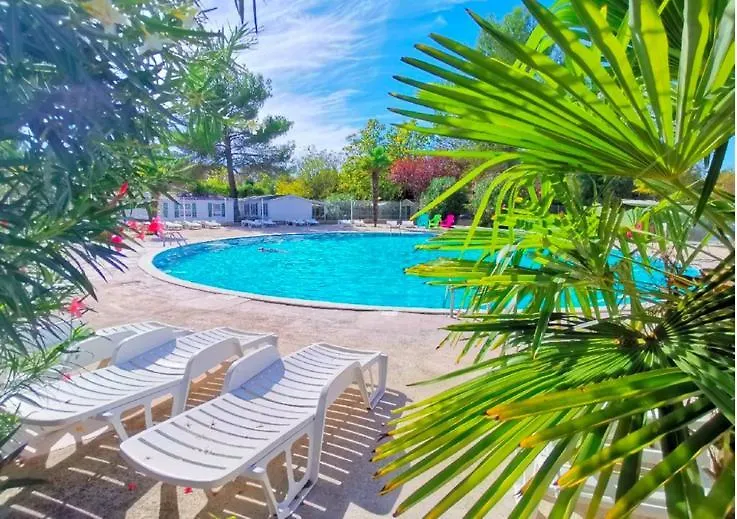 Domaine Des Iscles Mobil Home 拉罗克当泰龙