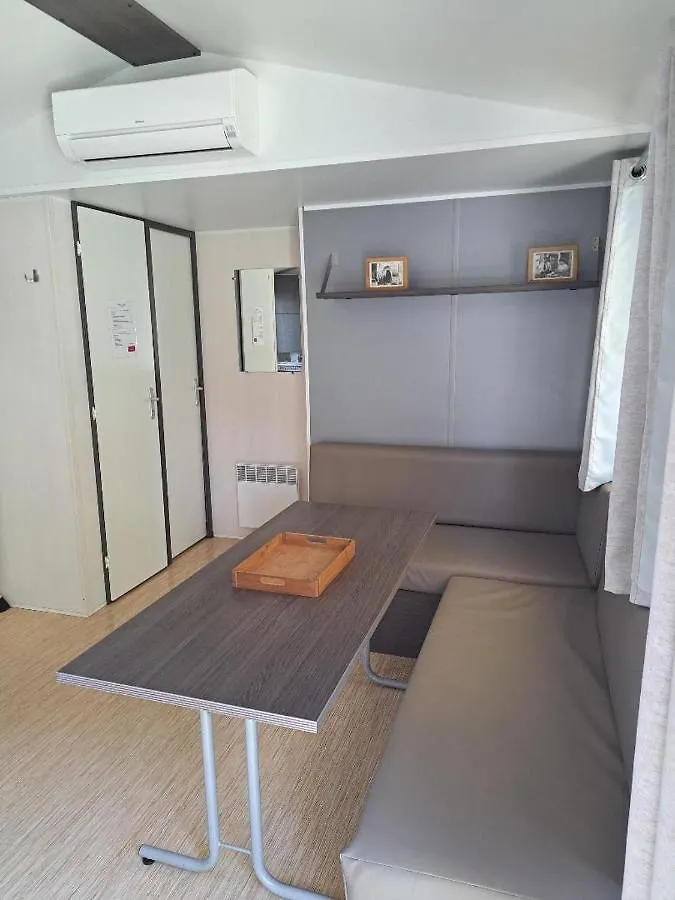 Domaine Des Iscles Mobil Home 拉罗克当泰龙 法国